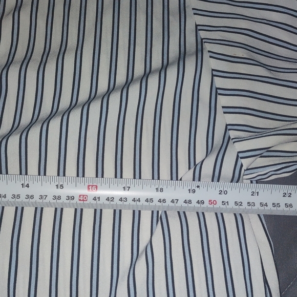 H&M Blouse| 12 - Picture 6 of 7